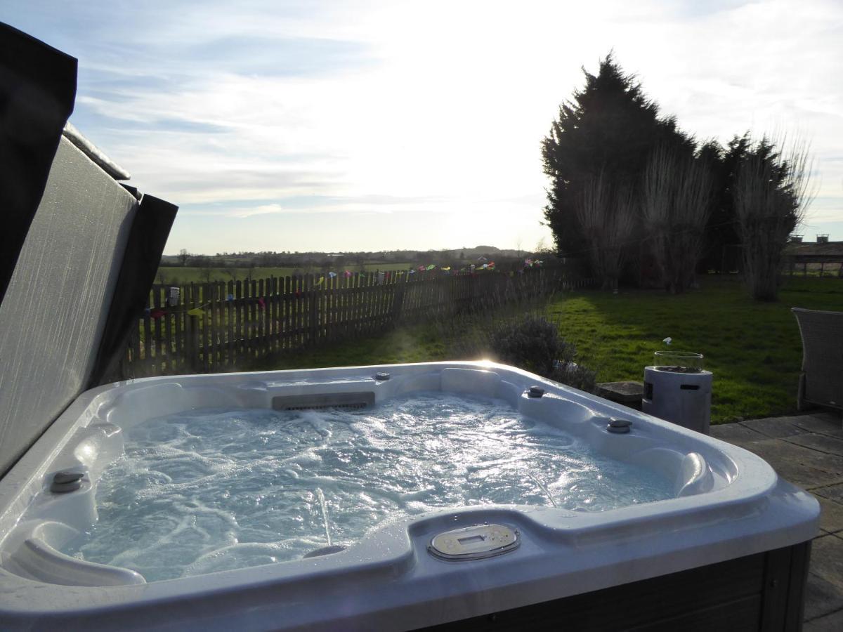 South View Country House Sleeps 12 - Hot Tub - Views Henley-in-Arden Екстериор снимка