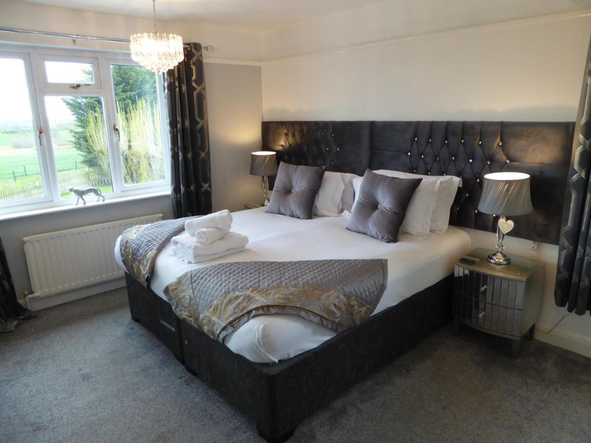South View Country House Sleeps 12 - Hot Tub - Views Henley-in-Arden Екстериор снимка