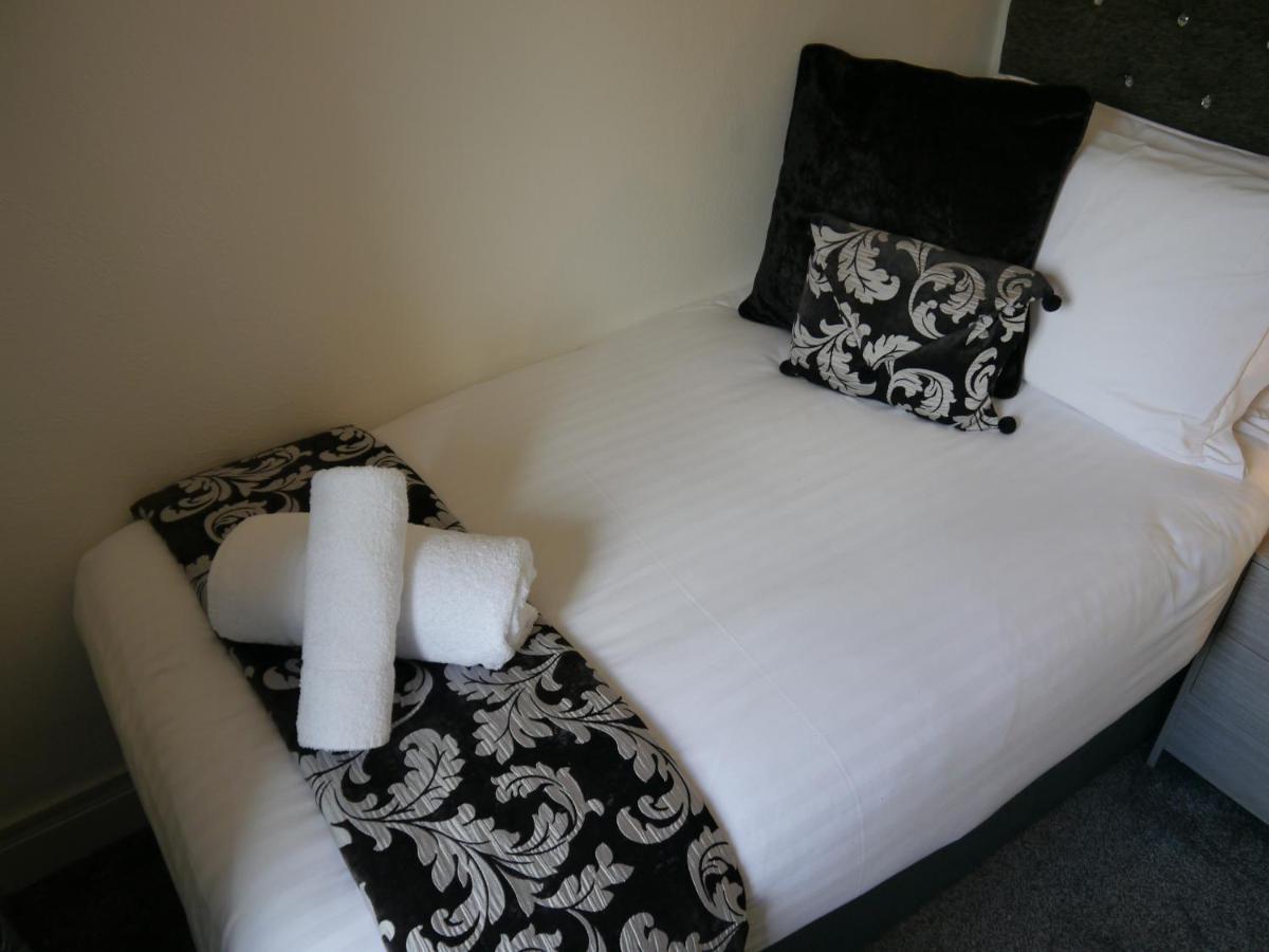 South View Country House Sleeps 12 - Hot Tub - Views Henley-in-Arden Екстериор снимка